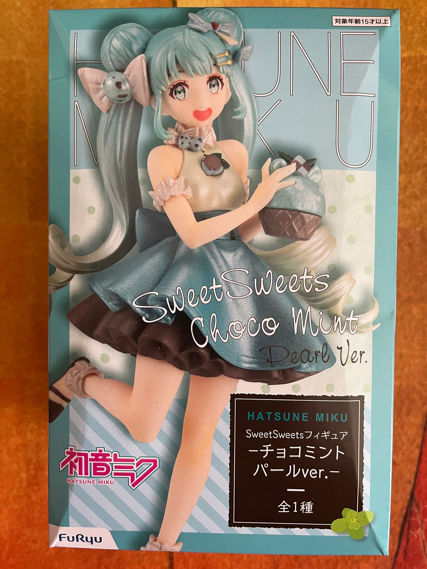 Hatsune Miku Choco Mint - pearl version- SweetSweets Exceed Creative